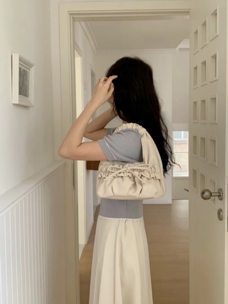 Korean Niche Design Ruched Cloud Crossbody Bag for Women Bow Sweet Cute Soft PU Handbag - Image 3