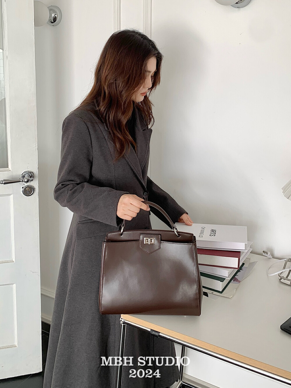 MBH Smooth Cowhide Vintage Large Capacity Birkin Style Commuter Handbag Shoulder Bag with Wide Strap and Thin Strap