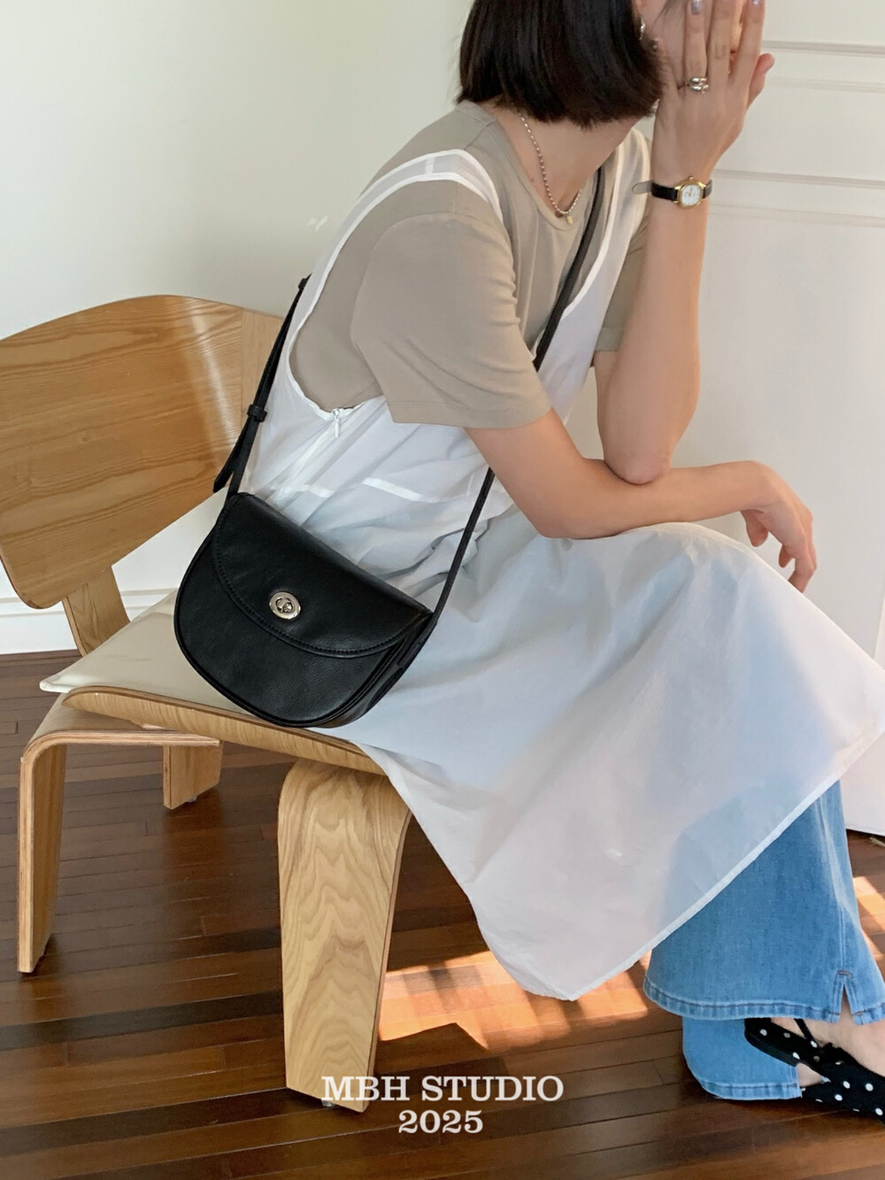 MBH Top Grain Leather Minimalist Half Moon Saddle Bag Compact Korean Style Genuine Leather Shoulder Crossbody Bag