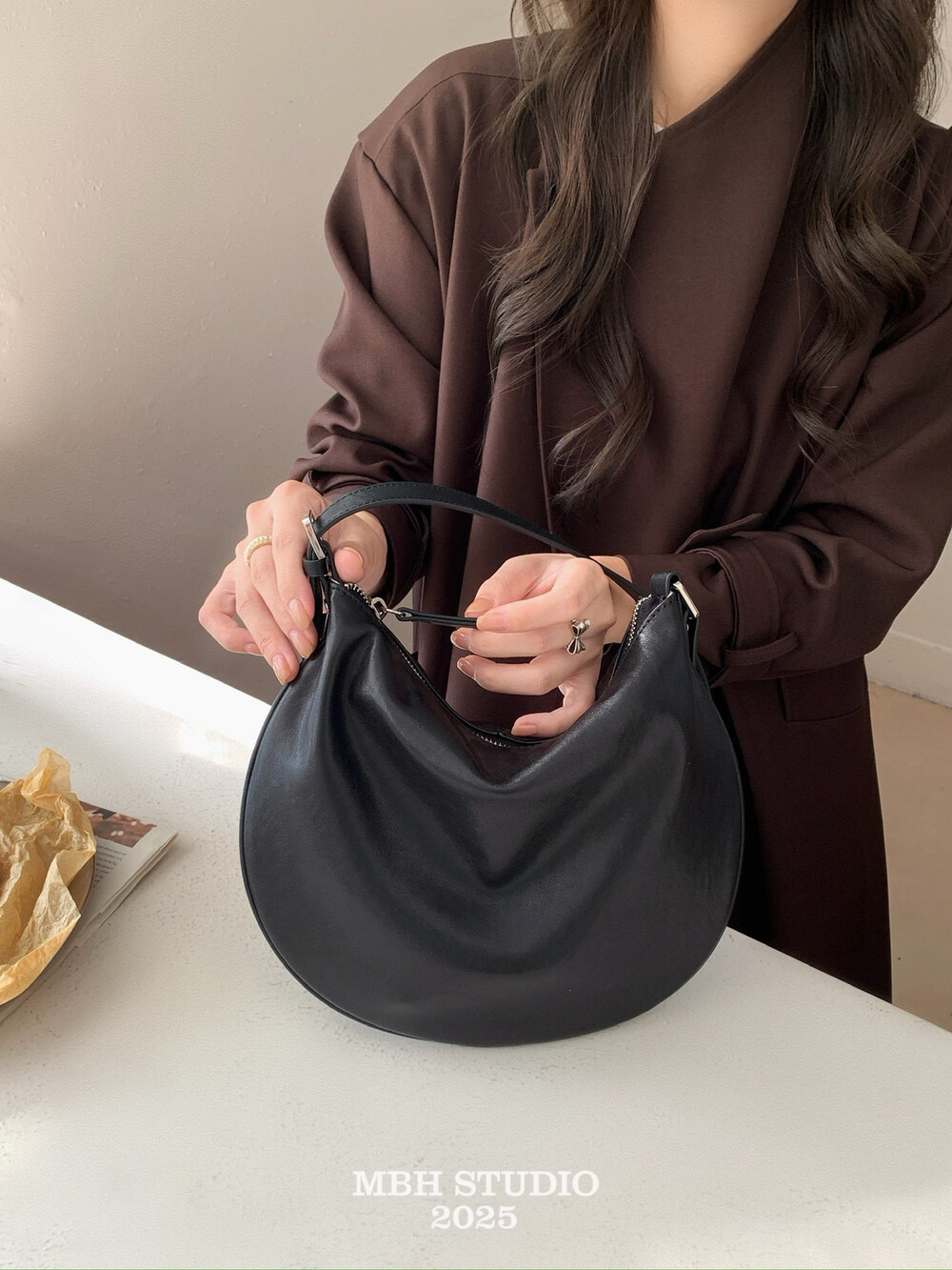 MBH Minimalist Solid Half-Moon Saddle Shoulder Bag Large Capacity Soft Lambskin Casual Genuine Leather - Image 2